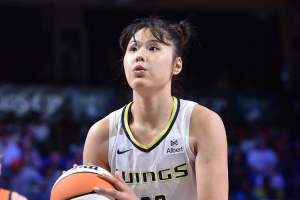 上賽季W(wǎng)NBA總決賽MVP！李月汝：想成為瓊克爾-瓊斯那樣的球員