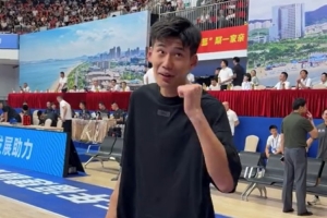 楊曦皓今天行程拉滿 上午選秀&晚上就飛到廈門與福建隊會合