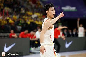 若中國男籃帶5個后衛(wèi)參加亞洲杯 那么徐杰高詩巖將競爭第5個席位