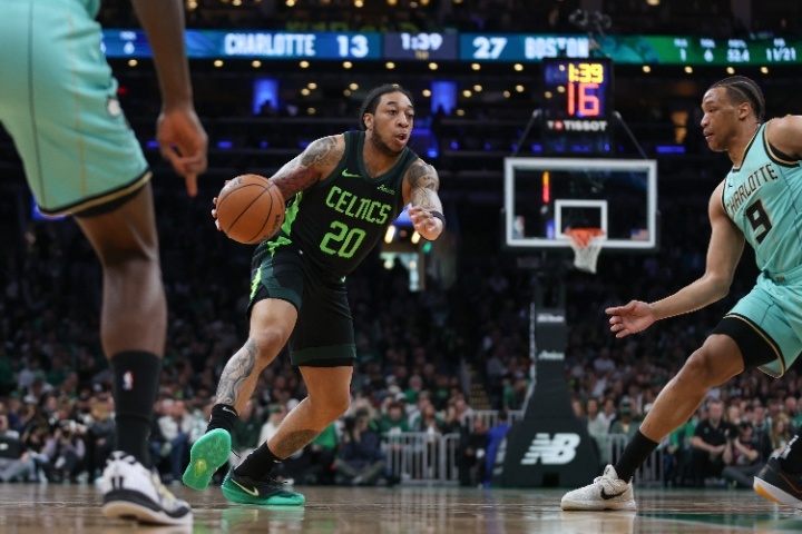 三個名額滿了~NBA官網(wǎng)：火箭雙向合同簽下以賽亞-克勞福德+戴維森