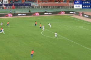 2分鐘2球！卡扎伊什維利戴帽，泰山3-0領(lǐng)先梅州！