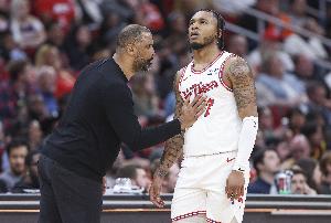 白魔：剛進NBA時沒在防守端投入 但在烏度卡手下不防守就無法上場
