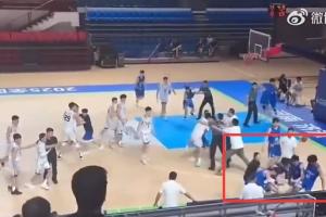 超大規(guī)模沖突！你認(rèn)為遼寧&山東U21男籃這下會(huì)面臨怎樣的處罰？