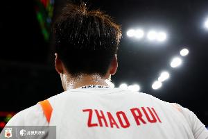 中國(guó)籃球之隊(duì)公布前往吉達(dá)14人名單：趙睿大秋領(lǐng)銜 徐杰小胡在列