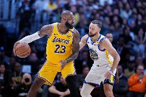 NBA高管：等詹姆斯明年成為自由球員 騎士獨(dú)行俠勇士肯定會追求他